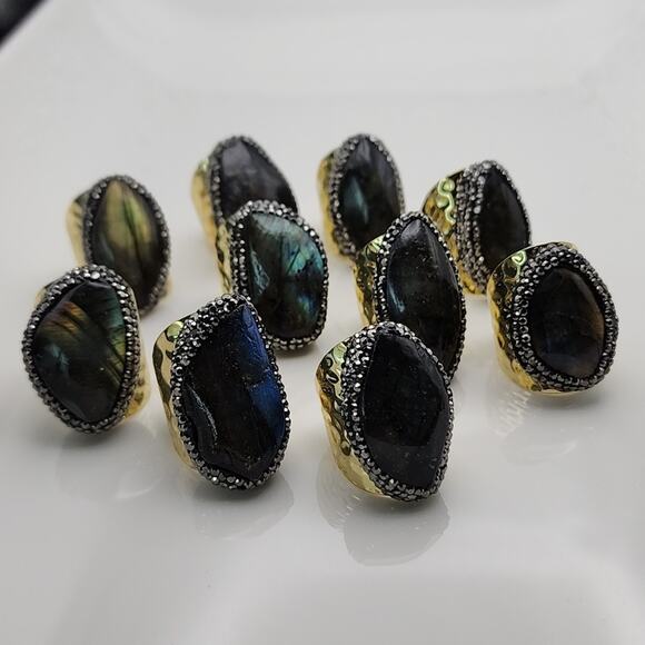 Genuine Labradorite Ring - Picture 3 of 4